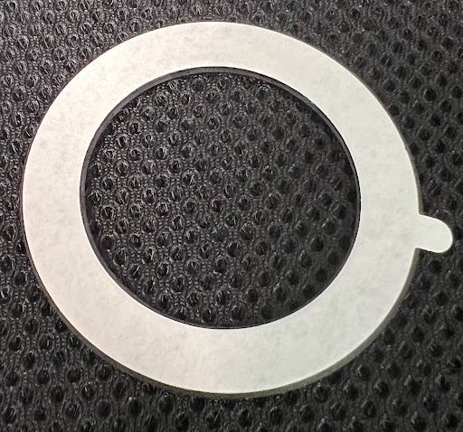 Podložka kruhová MagSafe 58x9 mm (bílí) pro bezdrátové nabíjecí držáky  - zvìtšit obrázek